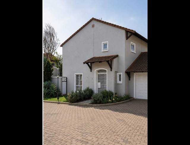 3 BEDROOM HOUSE FOR SALE IN MENLO PARK